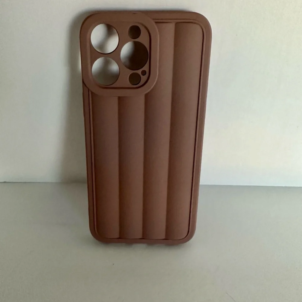 Auramma Roman stripes Iphone 14 Pro Max Case in Dusty Rose sleek features style